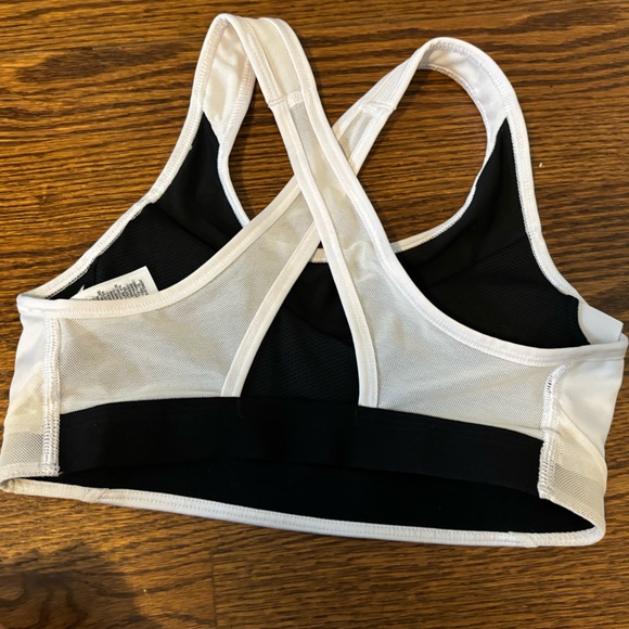 Peloton Nike Bra - Picture 4 of 4